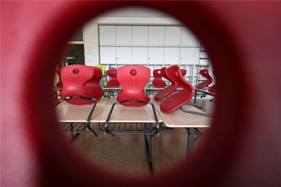 Schulen sollen Orte des Lernens und des Vertrauens sein - hier findet aber mitunter auch Ausgrenzung statt. (Symbolbild)Bernd Weißbrod/dpa