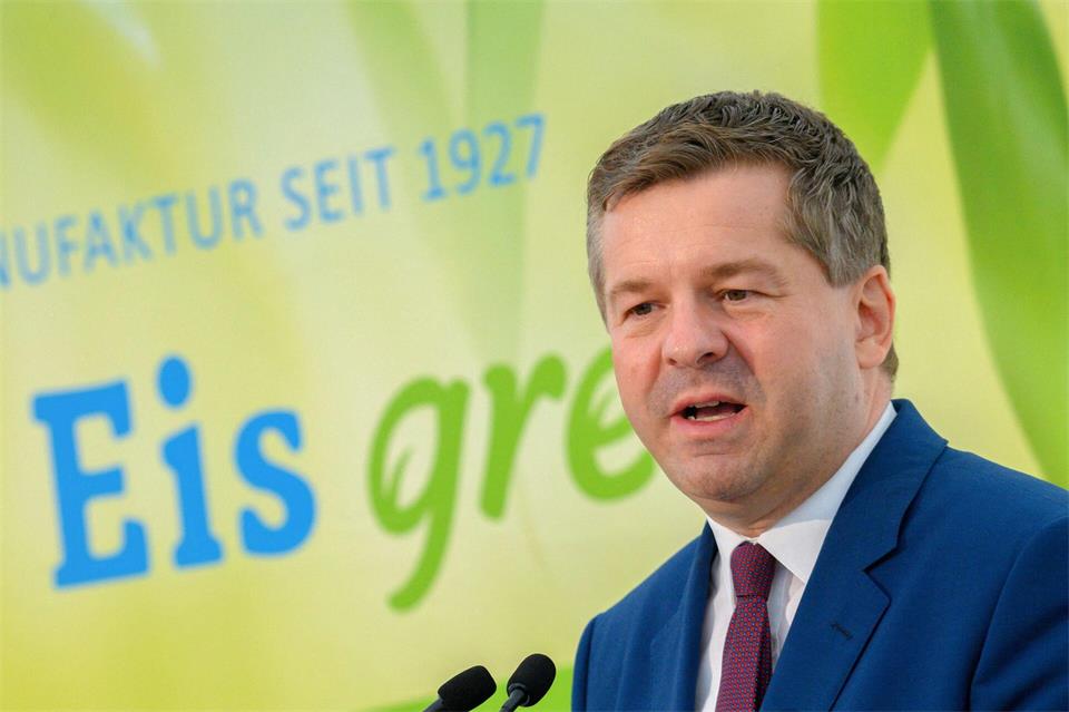 Schulze distanziert sich von einem Parteikollegen.Klaus-Dietmar Gabbert/dpa