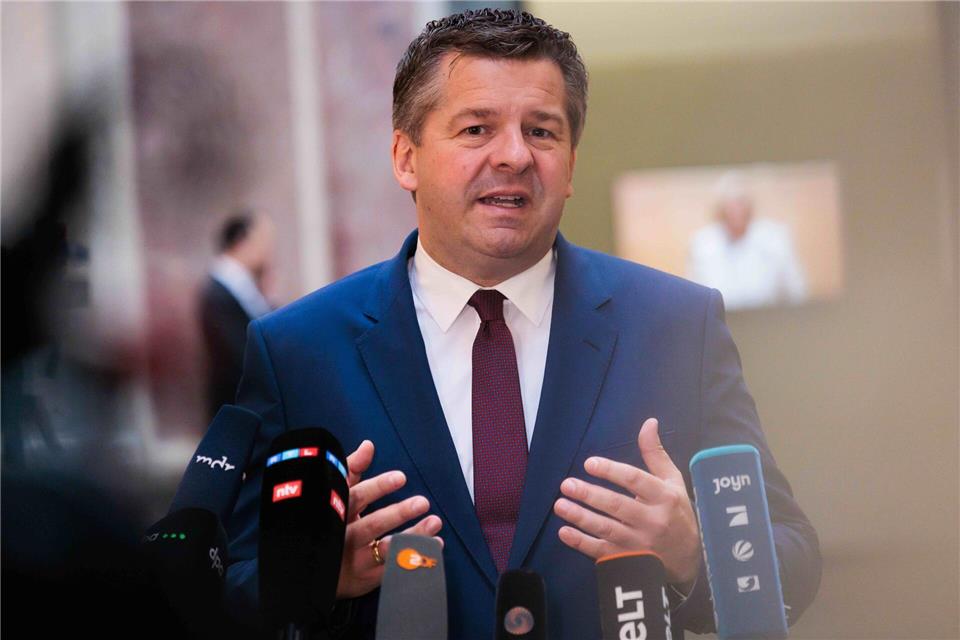 Schulze findet, manche Bürgergeldempfänger sollten etwa gemeinnützige Arbeit leisten. Carsten Koall/dpa