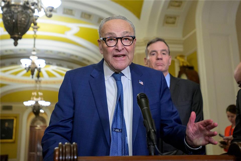 Schumer will Reformen für Bundesbeamte, die Trumps Migrationspolitik umsetzen. (Archivbild)Rod Lamkey/FR172078/dpa