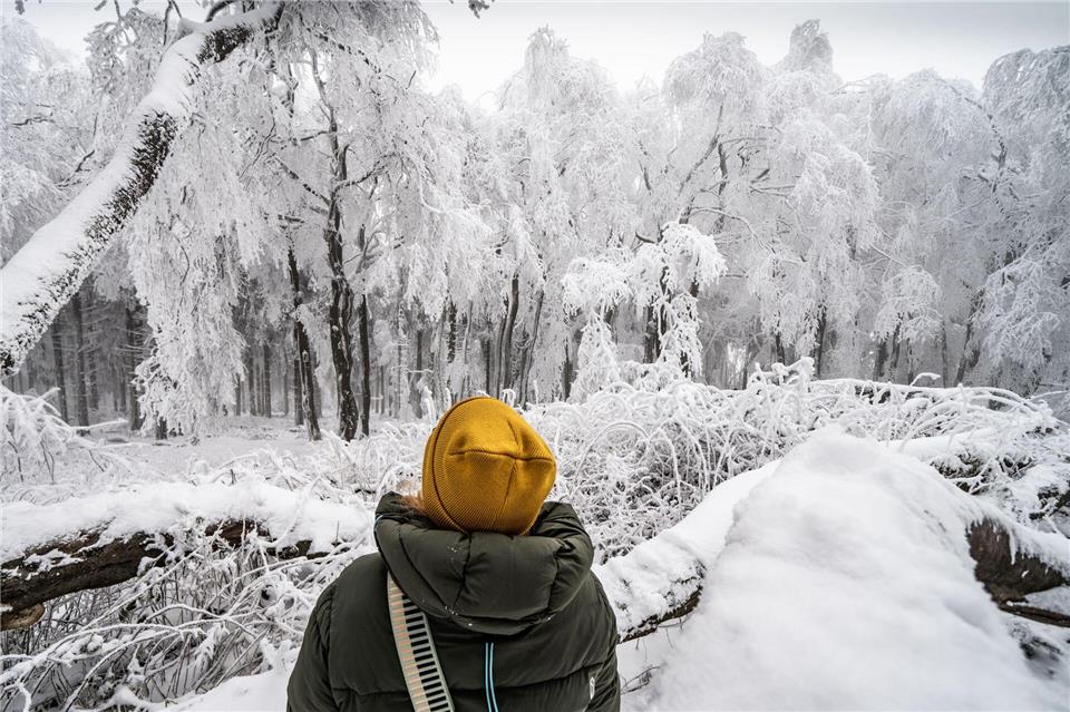 Schutz vor Frostbeulen: Warme, nicht zu enge Kleidung hilft, die Durchblutung zu erhalten und Erfrierungen vorzubeugen.Frank Rumpenhorst/dpa/dpa-tmn