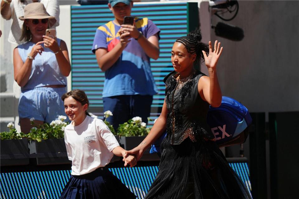 Schwarz steht ihr gut: Naomi Osaka.Aurelien Morissard/AP/dpa