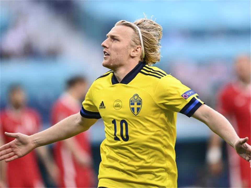Schwedens Emil Forsberg bejubelt ein Tor.