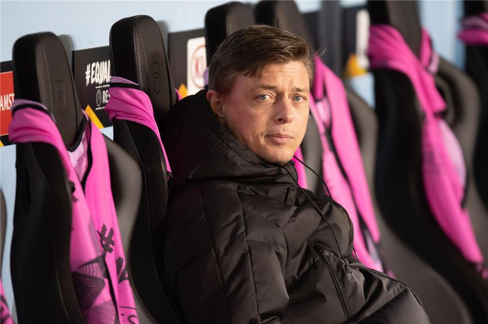Schwedens Fußball-Nationaltrainer Jon Dahl Tomasson ist seinen Job los. (Archivbild)Swen Pförtner/dpa