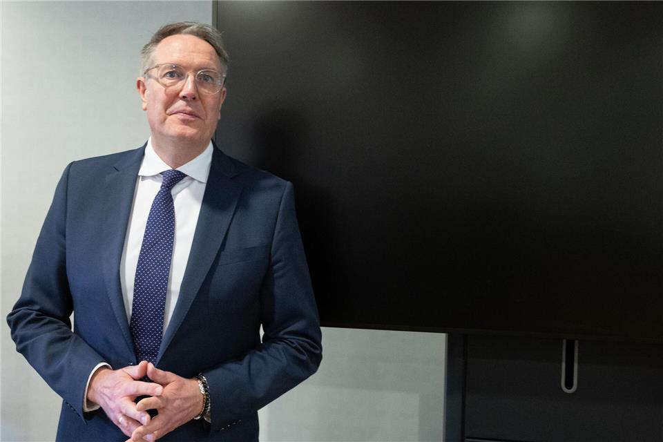 Schweitzer spricht von einem klaren Stimmungsbild in der SPD-Fraktion. (Archivbild)Boris Roessler/dpa