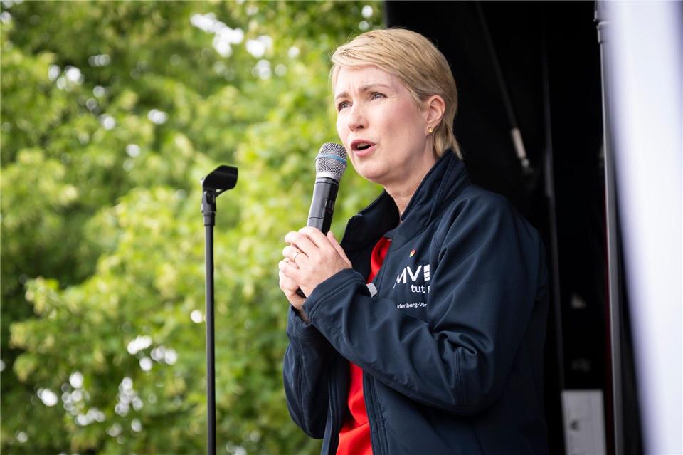 Schwesig ist Schirmherrin des CSD.Philip Dulian/dpa