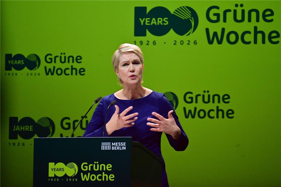 Schwesig nutzt die Grüne Woche zur Werbung für das Bundesland MV.Sebastian Christoph Gollnow/dpa