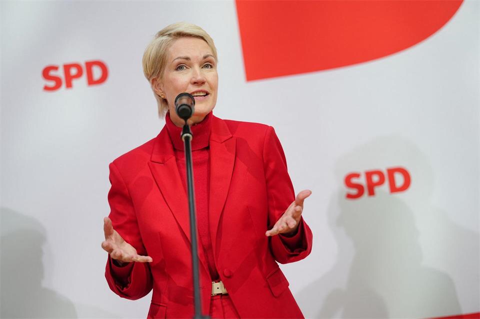 Schwesig will ihre Arbeit als Ministerpräsidentin in MV fortsetzen.Kay Nietfeld/dpa