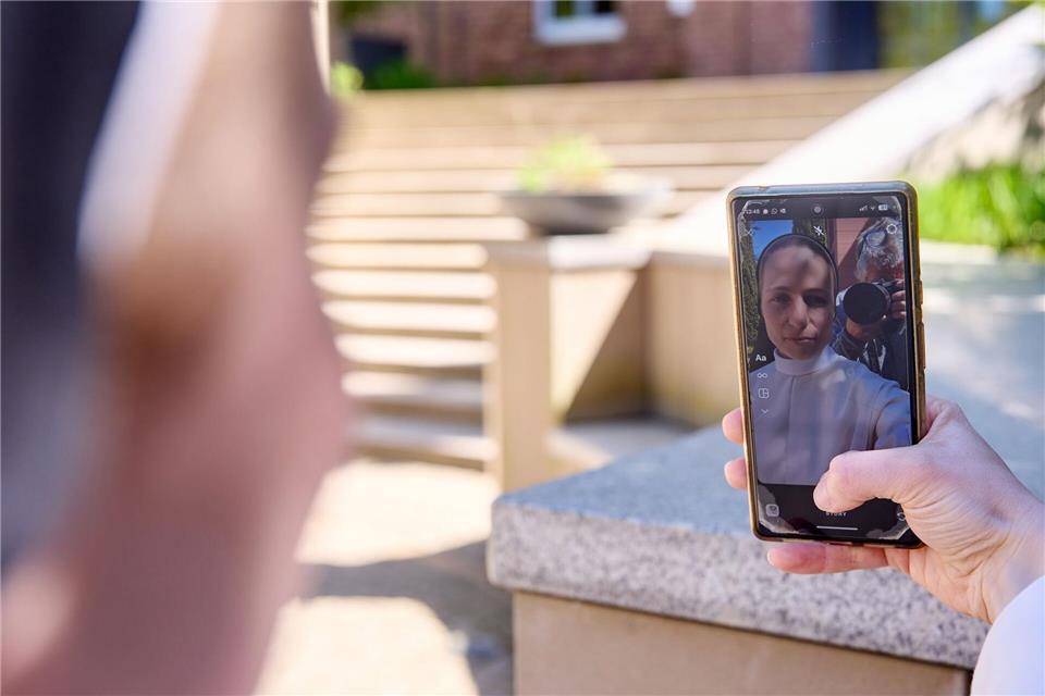 Schwester Clarita will mit Klischees aufräumen. Thomas Frey/dpa