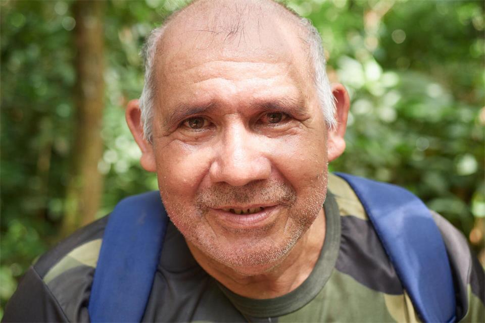 Schwimmt täglich im Tapajós: Guide Lourenço Vieira, der Gästen das Naturschutzgebiet Floresta Nacional do Tapajos zeigt.Andreas Drouve/dpa-tmn