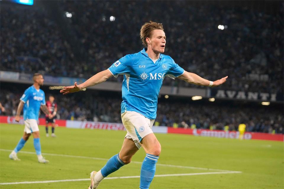 Scott McTominay musste sich einer Herz-OP unterziehen. (Archivbild)Gregorio Borgia/AP/dpa