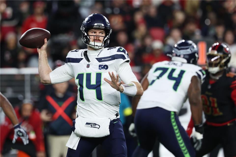 Seattles Quarterback Sam Darnold sicherte sich mit seinem Team den Titel in der NFC.Jed Jacobsohn/AP/dpa