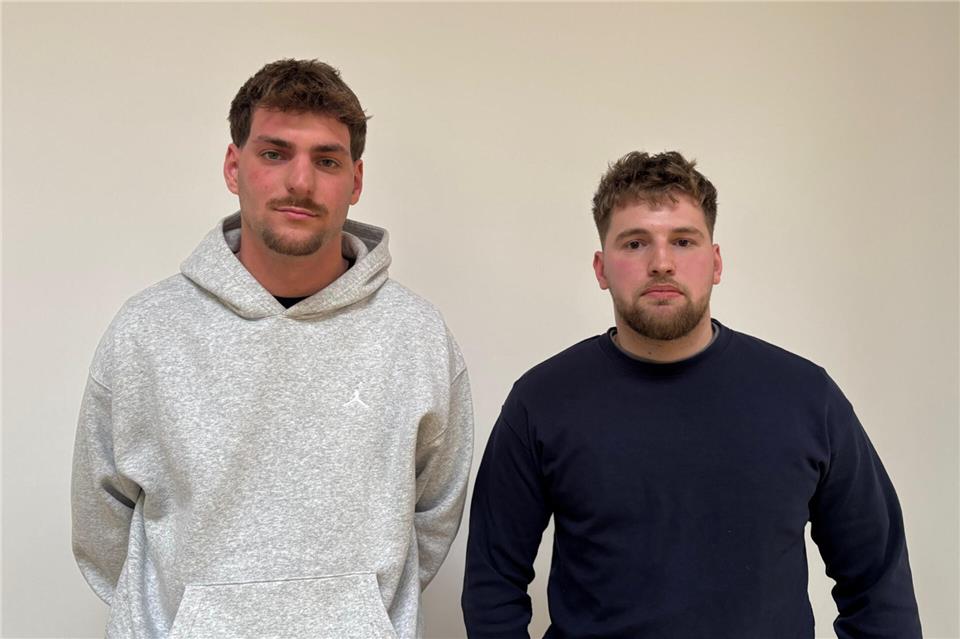 Sebastian Billotin (23, links) und Florian Duzha (24) haben eine Spendenaktion für die vier Kinder des verstorbenen Taxifahrers gestartet.
