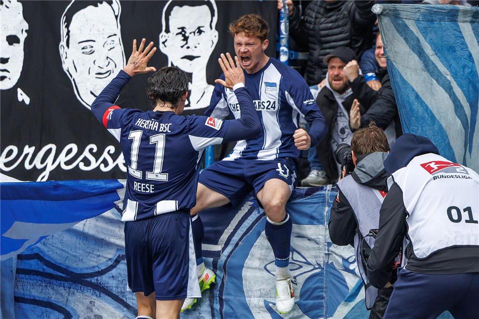 Kownacki-Ersatz Grönning bringt Hertha die Heim-Erlösung Sebastian Grönning bejubelt sein zweites Tor gegen Münster.Andreas Gora/dpa