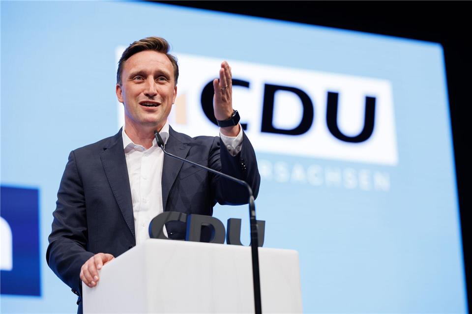 Sebastian Lechner führt die CDU in Niedersachsen und ihre Landtagsfraktion an – dennoch ist er einer Umfrage zufolge nur rund jedem vierten Niedersachsen bekannt. (Archivbild)Friso Gentsch/dpa