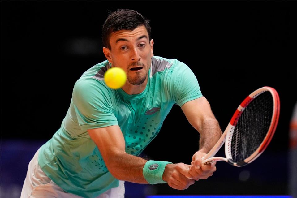 Sebastian Ofner schied in der Quali für die Australian Open auf dramatische Wiese aus. (Archivbild)Kamran Jebreili/AP/dpa