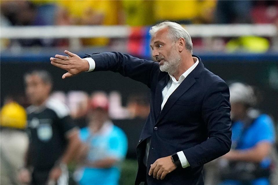 Sebastien Desabre glaubt an einen afrikanischen Weltmeister. (Archivbild)Fernando Llano/AP/dpa