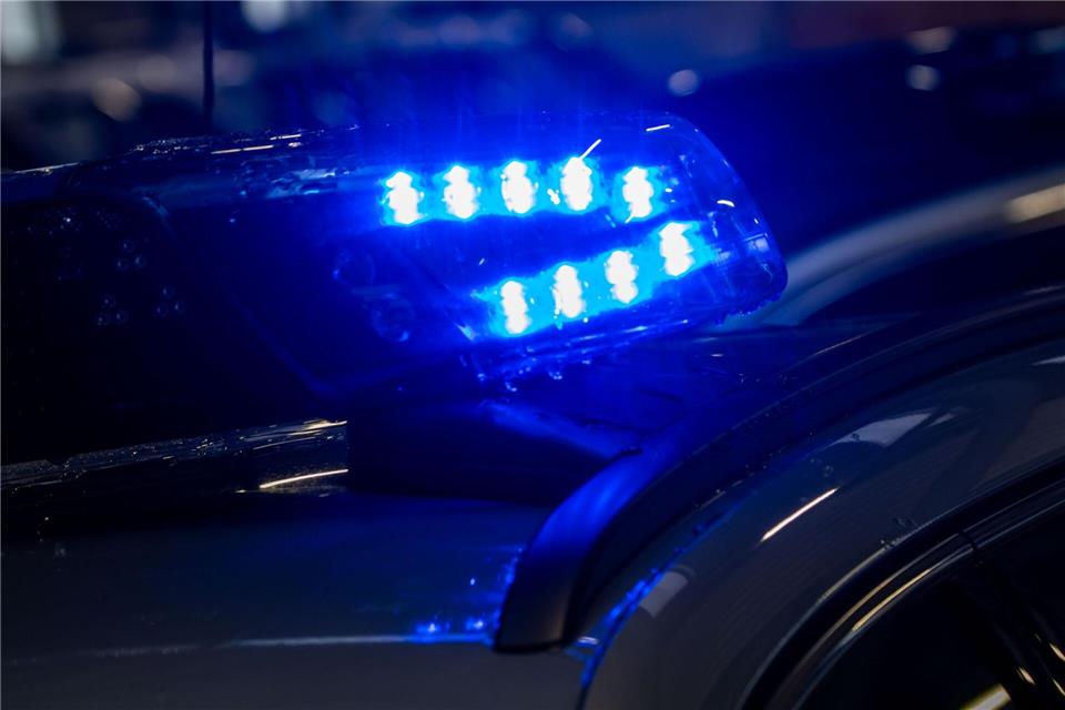 Sein Führerschein soll nun sichergestellt werden. (Symbolbild)Jens Büttner/dpa