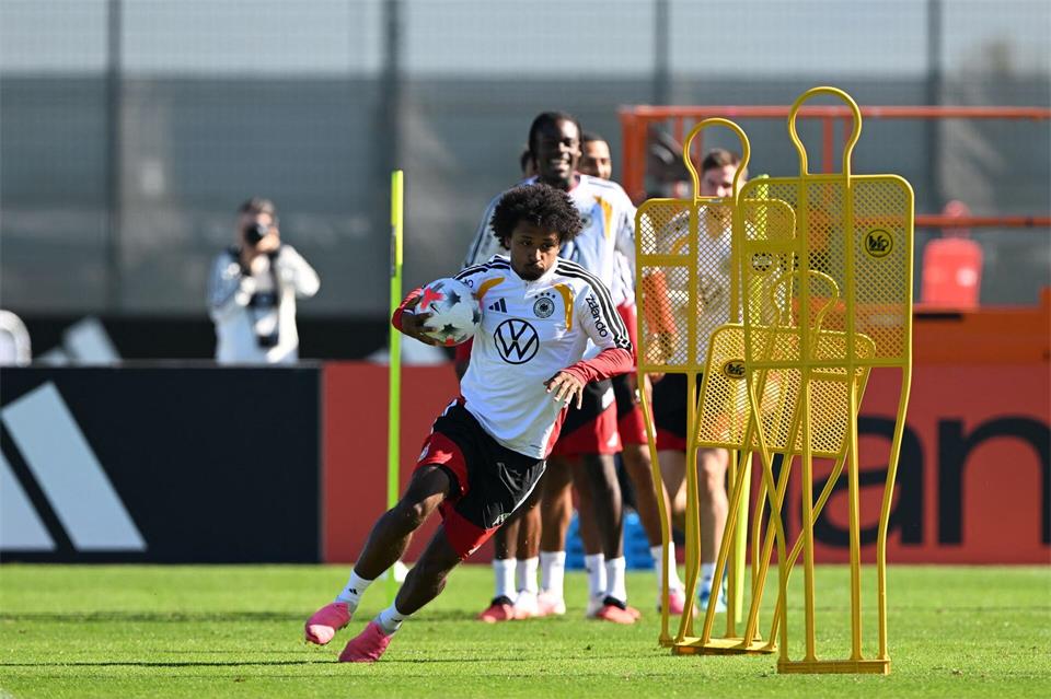 Sein Tempo passt ideal zum Klopp-Fußball: Karim Adeyemi.Federico Gambarini/dpa
