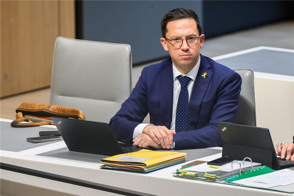 Sein Vater war Oberbürgermeister in Wolfsburg – er will es nicht werden: Falko Mohrs. (Archivbild)Julian Stratenschulte/dpa