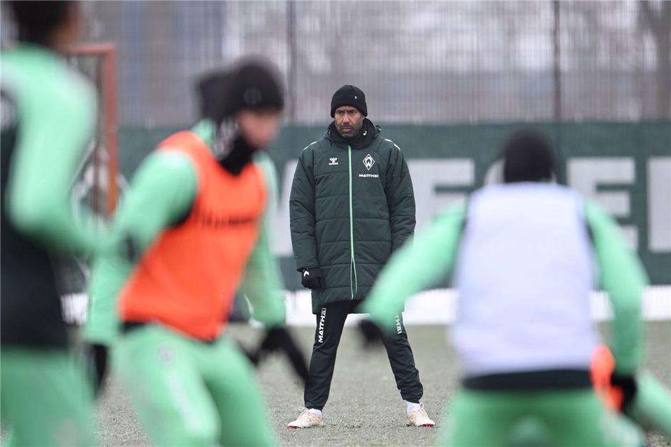 Sein erstes Training als Werder-Coach: Daniel Thioune.Carmen Jaspersen/dpa