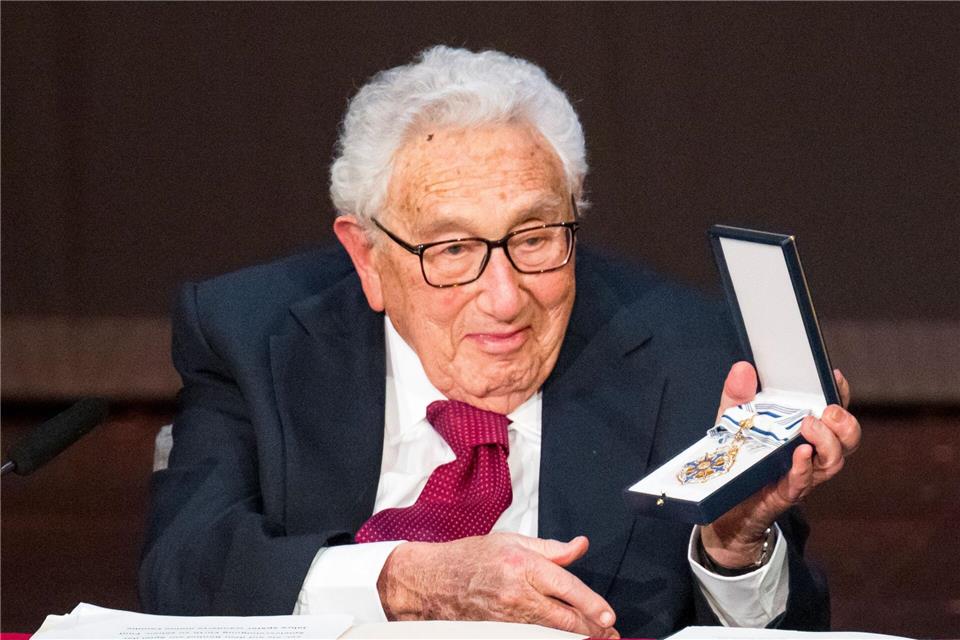 Seinen 100. Geburtstag feierte Henry Kissinger in seiner Geburtsstadt Fürth - nun soll hier eine neue Stiftung zu seinen Ehren entstehen. (Archivbild)Daniel Vogl/dpa