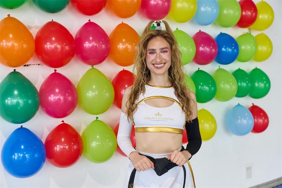 Seit 20 Jahren macht die Sportlerin Taekwondo. Georg Wendt/dpa