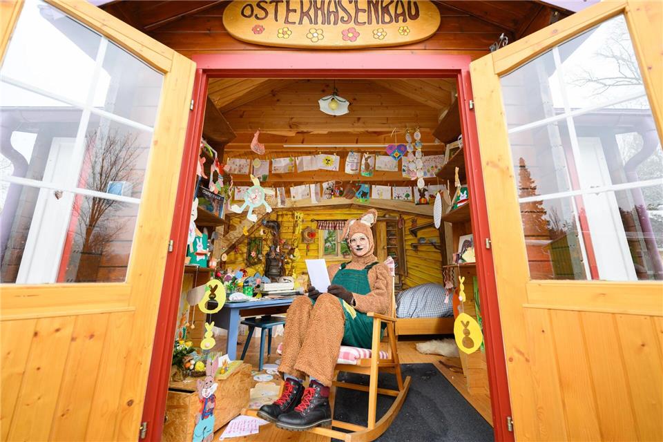 Seit 2005 beantwortet das Oberlausitzer Osterhasenpostamt Briefe aus aller Welt. (Archivbild)Robert Michael/dpa-Zentralbild/dpa