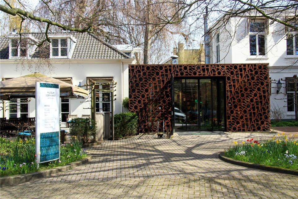 Seit 2019 Zentrum der Geschichte und Geschichten der Heimkehrer: Das Museum Sophiahof in Den Haag.Bernd F. Meier/dpa-tmn