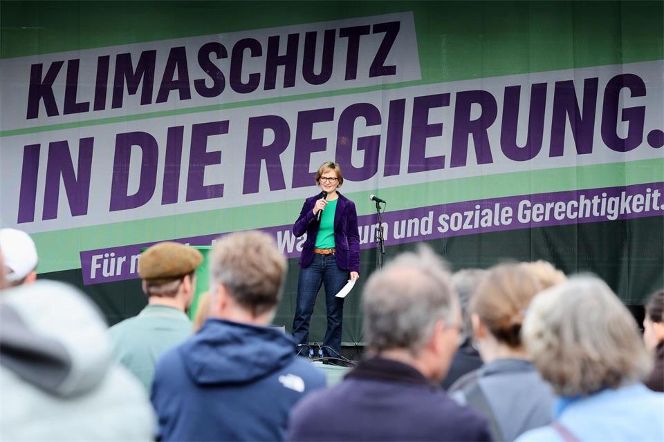 Seit 2024 ist Franziska Brantner Bundesvorsitzende ihrer Partei.Bernd Wüstneck/dpa