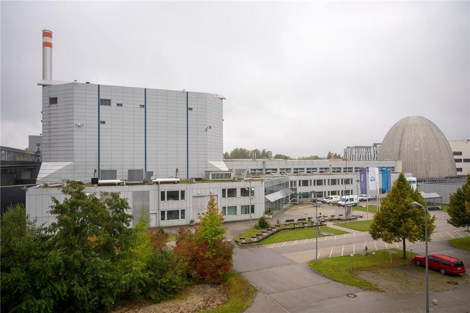 Seit Jahren passiert hinter den Mauern des Forschungsreaktors München II nicht viel - zumindest nichts was die Forschung mit Neutronen angeht. (Archivbild)Peter Kneffel/dpa