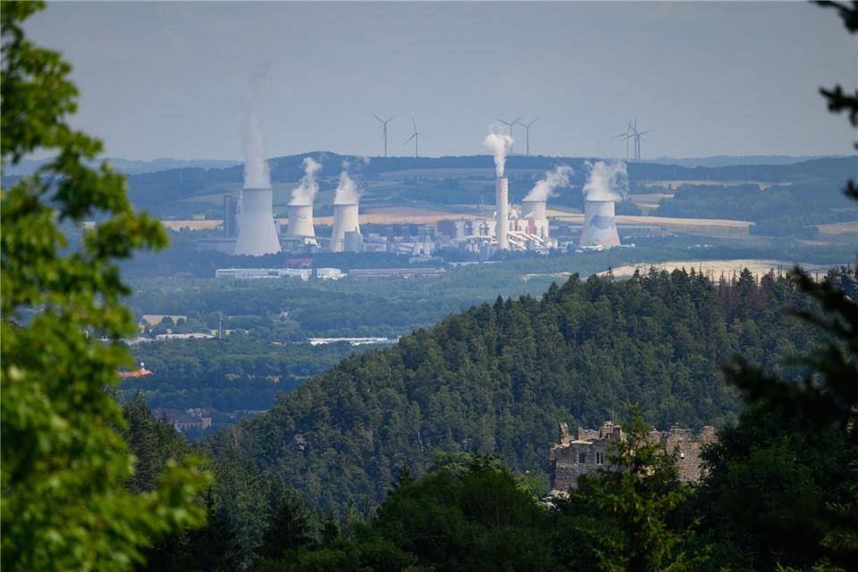 Seit Jahren schwelt der Streit um den Abbau von Braunkohle in Turów nahe der deutschen Grenze. (Archivbild)Robert Michael/dpa