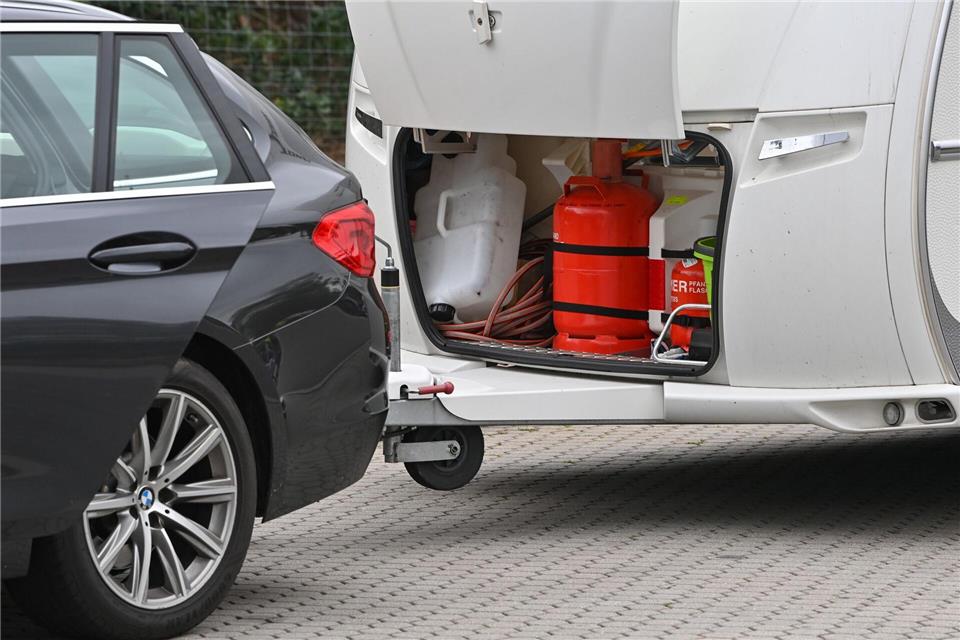 Seit Juni 2025 müssen Flüssiggasanlagen in Wohnmobilen und Wohnwagen alle zwei Jahre geprüft werden, um Sicherheit zu gewährleisten Patrick Pleul/dpa