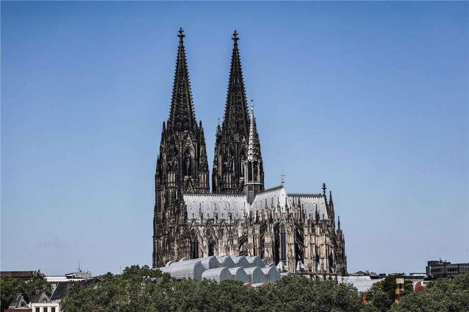 Seit dem 1. Juli kostet der Kölner Dom Eintritt. (Archivbild)Oliver Berg/dpa