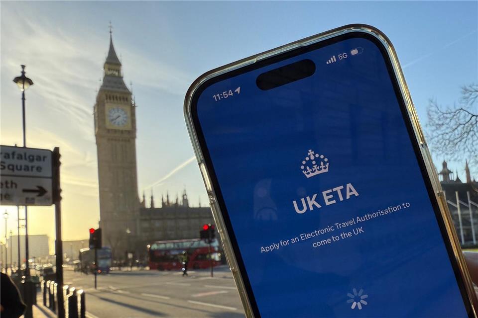 Seit dem 2. April brauchen deutsche Reisende ohne Visum eine elektronische Einreisegenehmigung. (Symbolbild)Jan Mies/dpa