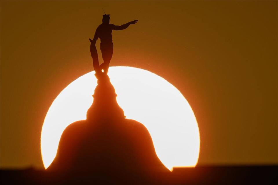 Selbst am Morgen sind die Temperaturen bereits hoch.Robert Michael/dpa