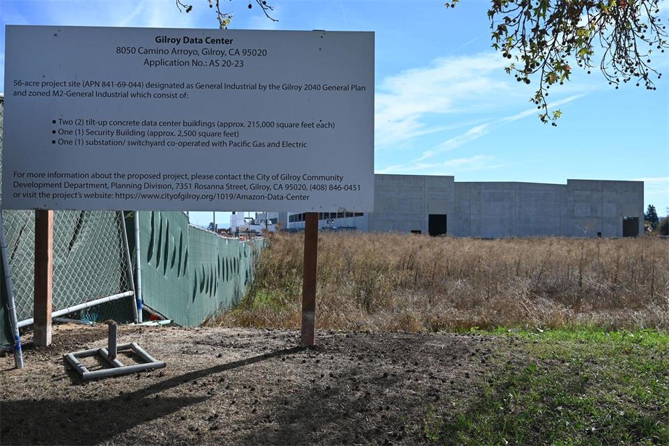 Selbst in der Nachbarschaft des Silicon Valley gibt es im Städtchen Gilroy Widerstand gegen ein Rechenzentrum von Amazon.Andrej Sokolow/dpa
