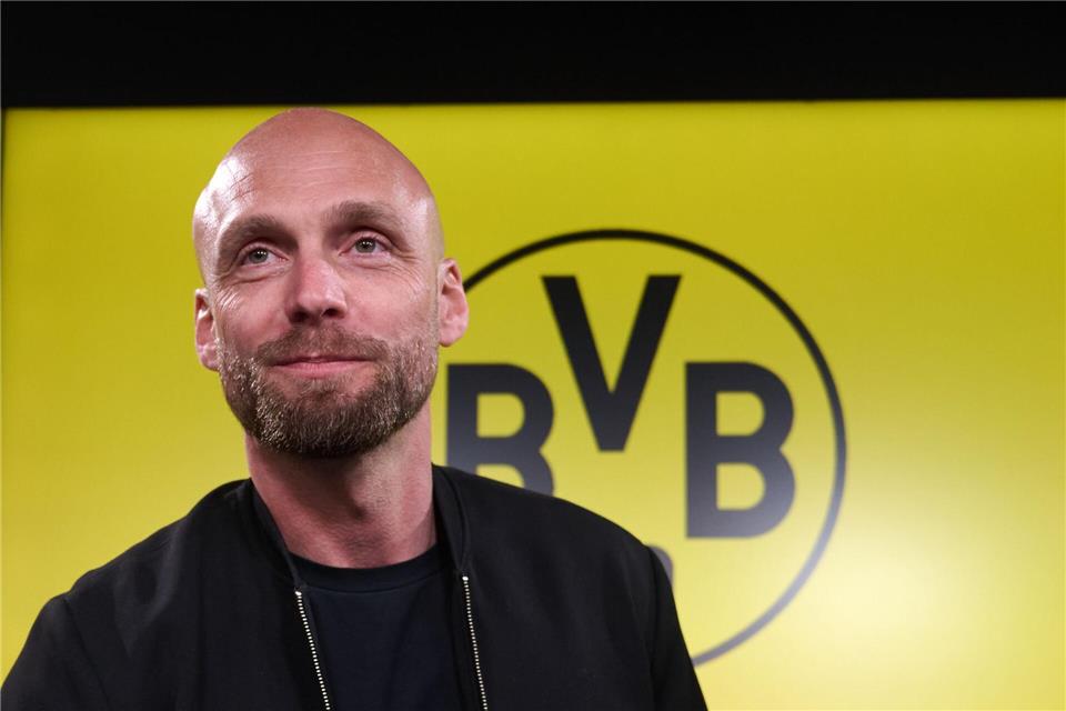 Selbstbewusst bei seinem Herzensclub: Der neue BVB-Sportdirektor Ole Book.Bernd Thissen/dpa