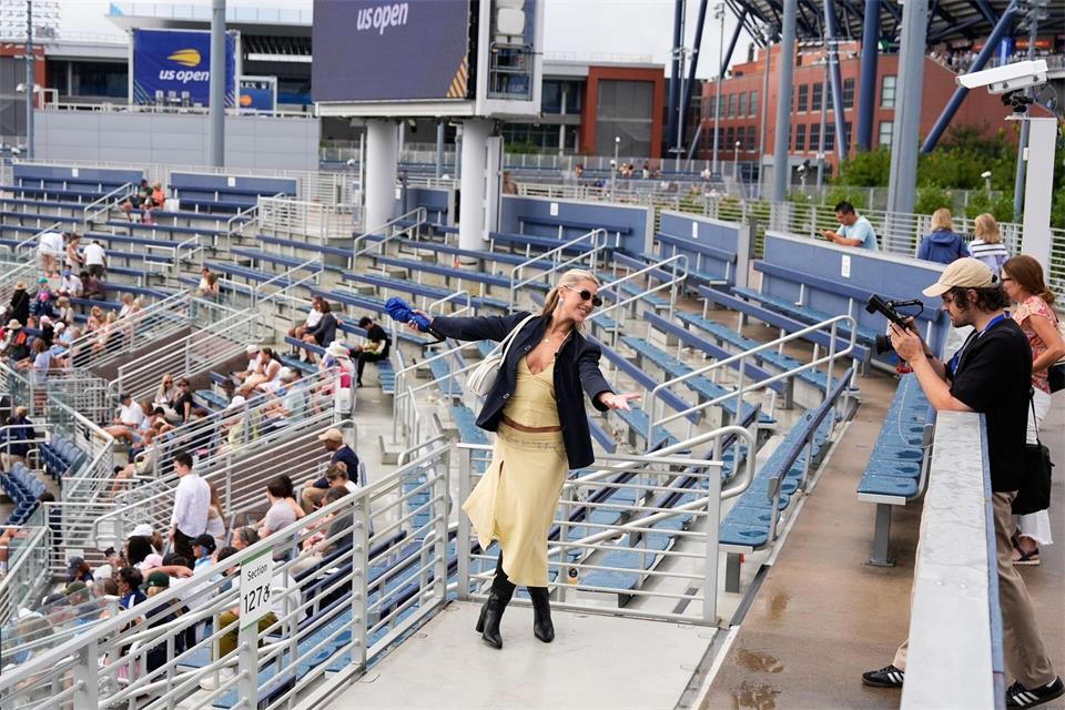 Selbstinszenierung gehört bei den US Open dazu. Seth Wenig/AP/dpa
