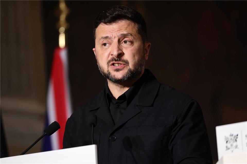 Selenskyj hatte vorab vor den Angriffen gewarnt. (Archivbild)Teresa Suarez/POOL EPA/AP/dpa