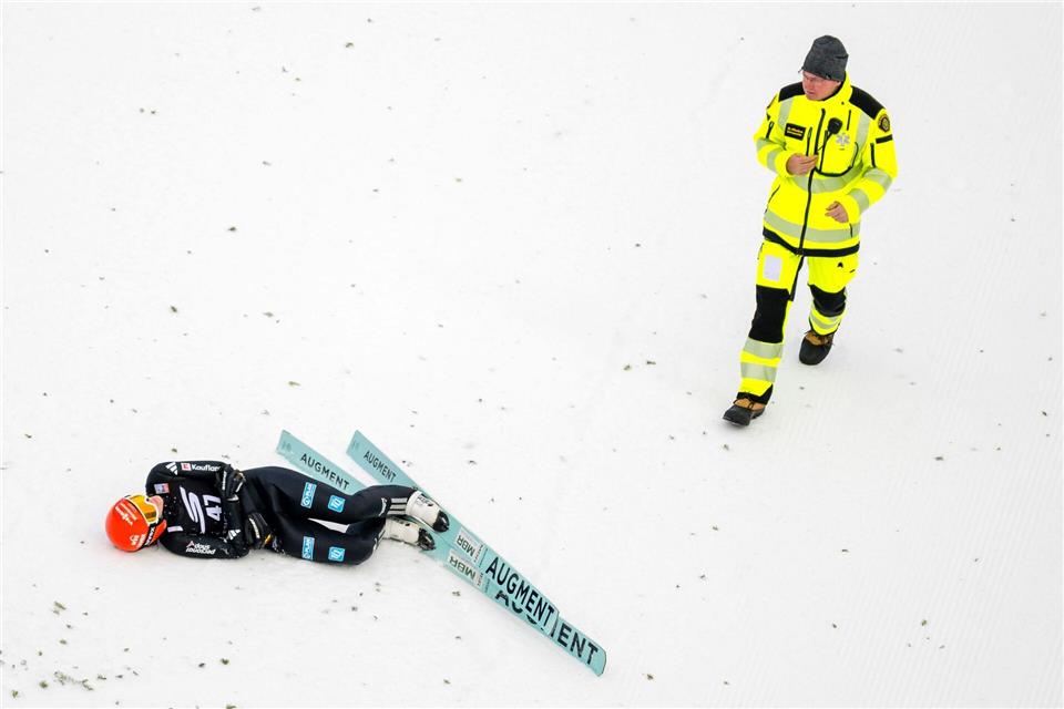 Selina Freitag sprang weit, stürzte dann aber.Philipp Schmidli/KEYSTONE/dpa