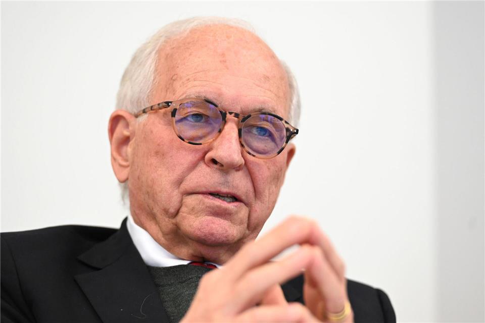 „Selten in der Geschichte der Konferenz lagen gleichzeitig so viele grundlegende Fragen auf dem Tisch: zu Europas Sicherheit, der Resilienz der transatlantischen Partnerschaft und der Handlungsfähigkeit der internationalen Gemeinschaft in einer komplexen und umkämpften Welt“, schreibt der MSC-Vorsitzende Wolfgang Ischinger im Vorwort. (Archivbild)Elisa Schu/dpa