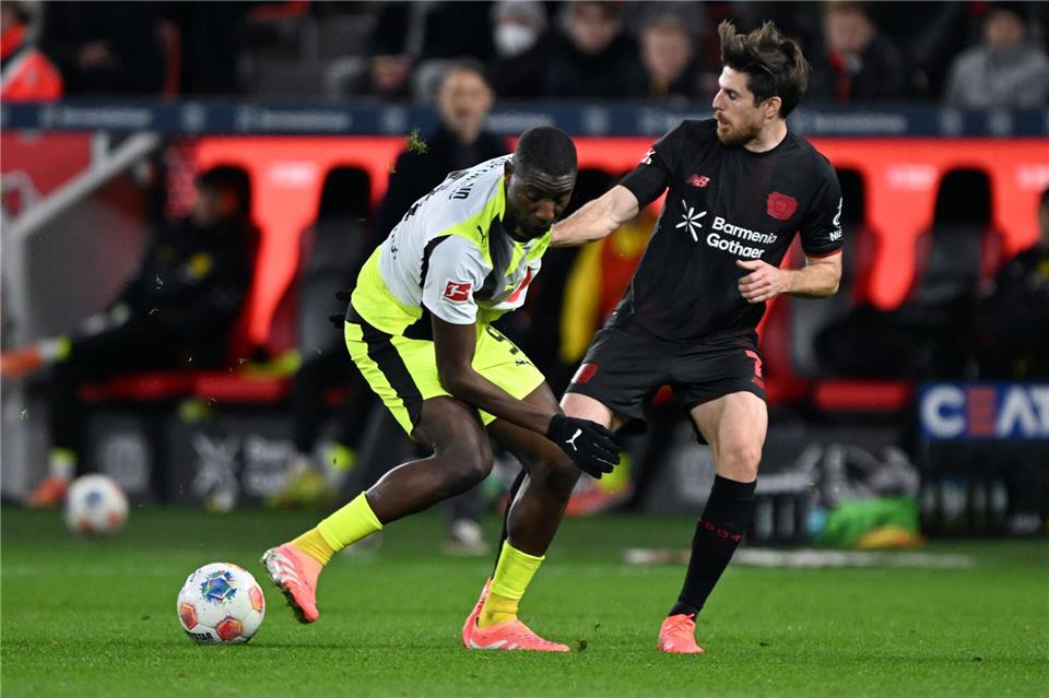 Serhou Guirassy spielte in Leverkusen schwach und wurde vorzeitig ausgewechseltFederico Gambarini/dpa