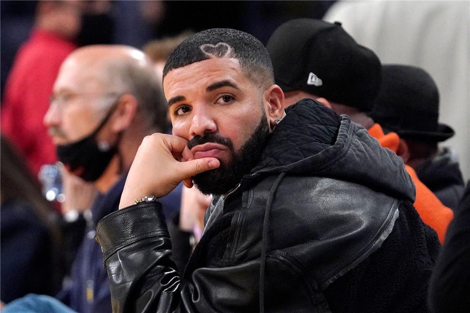 Setzte eineinhalb Millionen Dollar auf einen Finalsieg Argentiniens - und verlor: Rap-Superstar Drake. (Archivbild)Mark J. Terrill/AP/dpa