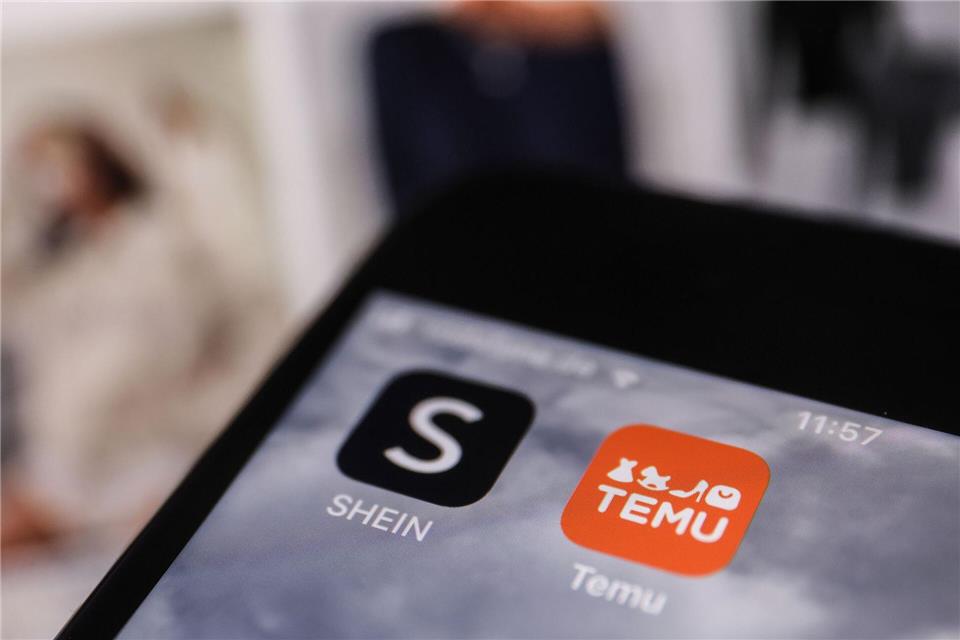 Shein und Temu sind zwei der bekanntesten asiatischen Shoppingplattformen. (Archivbild)Oliver Berg/dpa