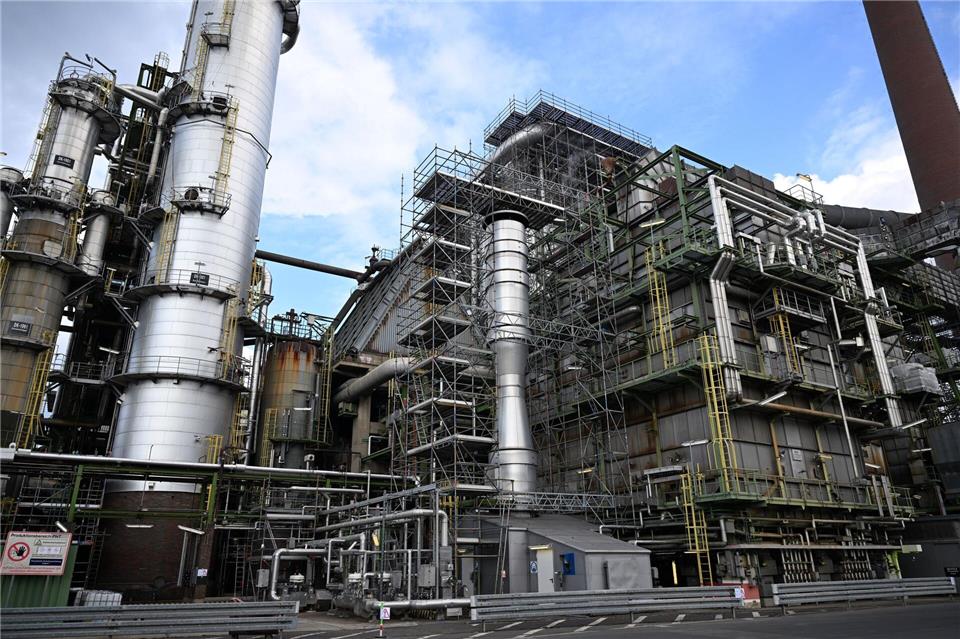 Shell stellt die Rohölverarbeitung in der Raffinerie Wesseling ein. 85 Jahre lang waren dort Kraftstoffe produziert worden.Federico Gambarini/dpa