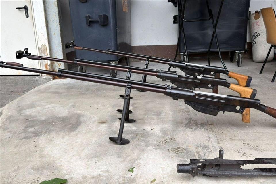 Sichergestellte Panzerbüchsen. (Archivbild)Polizei Wuppertal/dpa