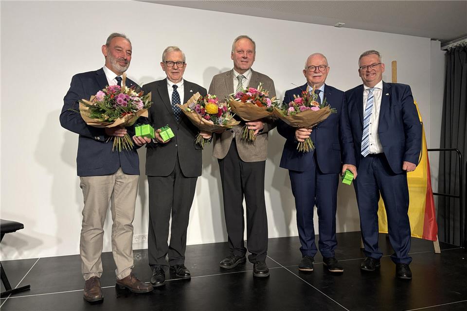 Sie haben sich verabschiedet (v. l.): Wilfried Theis, Hans-Dieter Strothmann, Bernhard Bölker, Karl-Heinz Tünte und Martin Tesing.