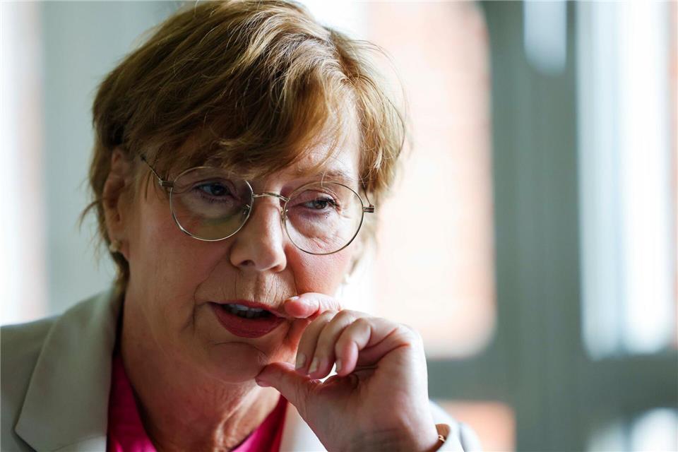 Innenministerin will Polizei bei Sparkurs schonen Sie macht sich Gedanken über die Abwägung zwischen Freiheitsrechten und der Sicherheit der Gesellschaft.Frank Molter/dpa