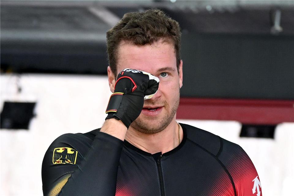 Siegerfaust: Johannes Lochner.Robert Michael/dpa